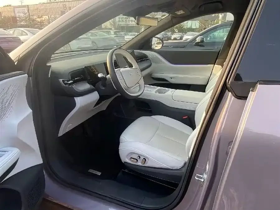 XPeng G6 Xiaopeng G6 2025 625 Long Range Max Flagship Edition 2025 — миниатюра 2
