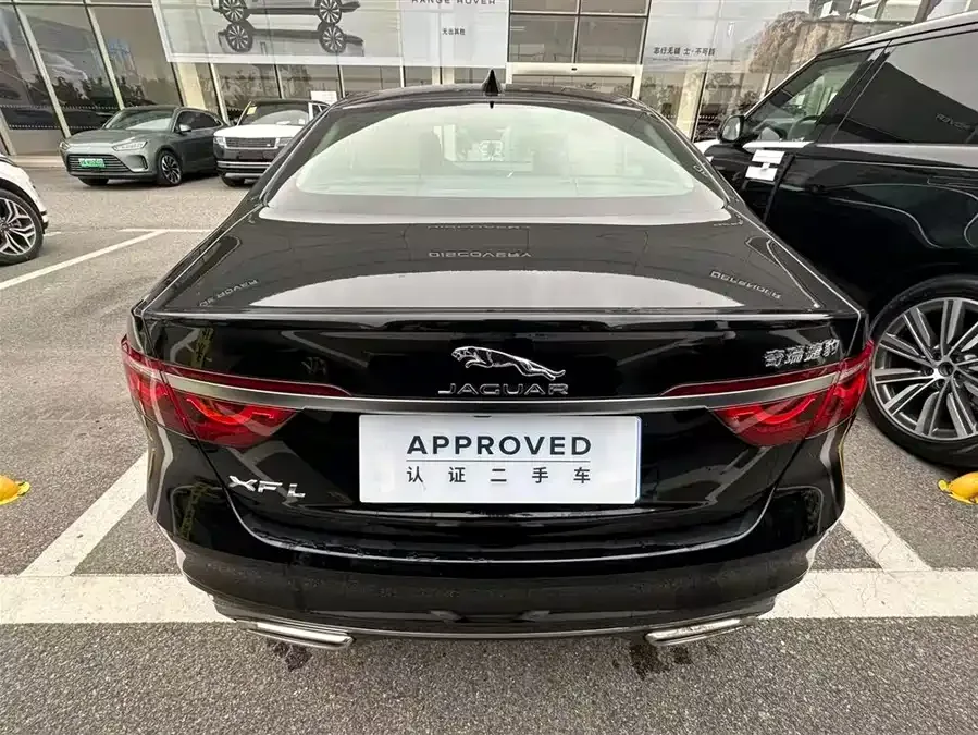 Jaguar XFL 2024 2.0T P250 2WD Luxury Edition 2025 — миниатюра 2