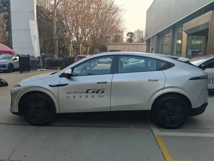 XPeng G6 Xiaopeng G6 2025 625 Long Range Max Flagship Edition 2025 — миниатюра 2