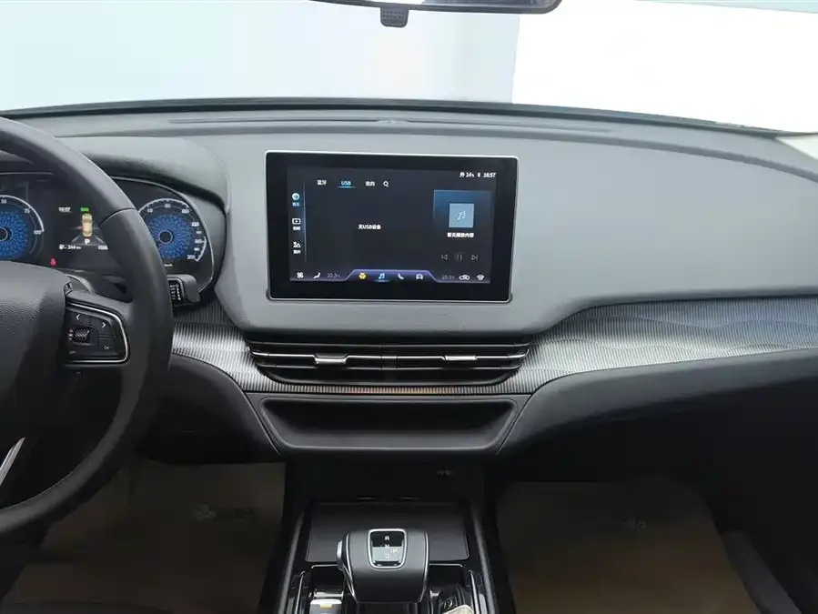 Hongqi E-QM5 Hongqi E-QM5 2021 Charging Qiyue Edition 2023 — миниатюра 4