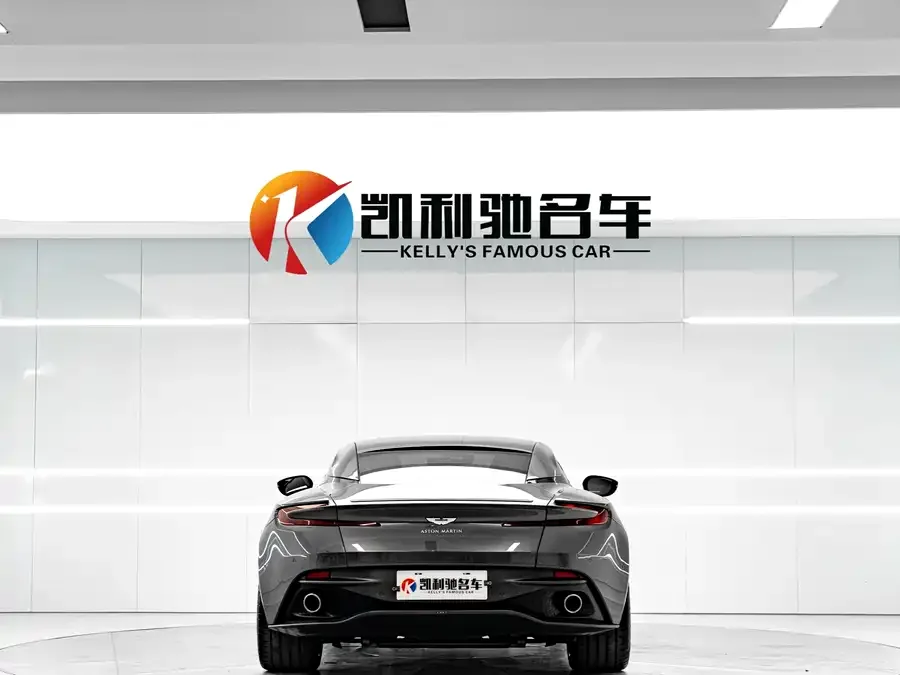 Aston Martin DB11 2022 4.0T V8 Coupe 2022 — миниатюра 2
