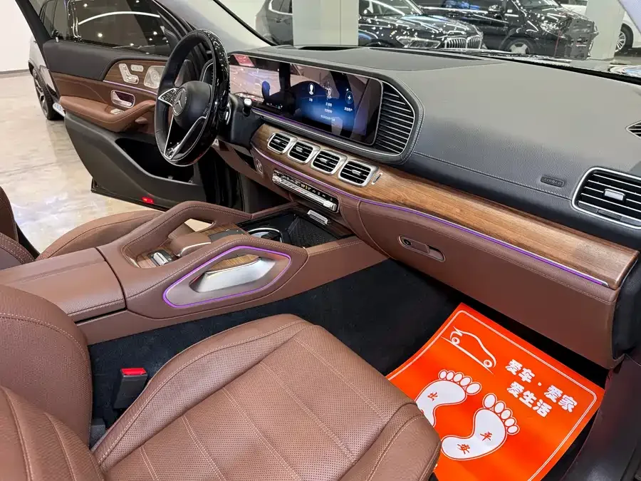 Mercedes-Benz GLS Mercedes-Benz GLS 2025 GLS 450 4MATIC Luxury 2025 — миниатюра 4