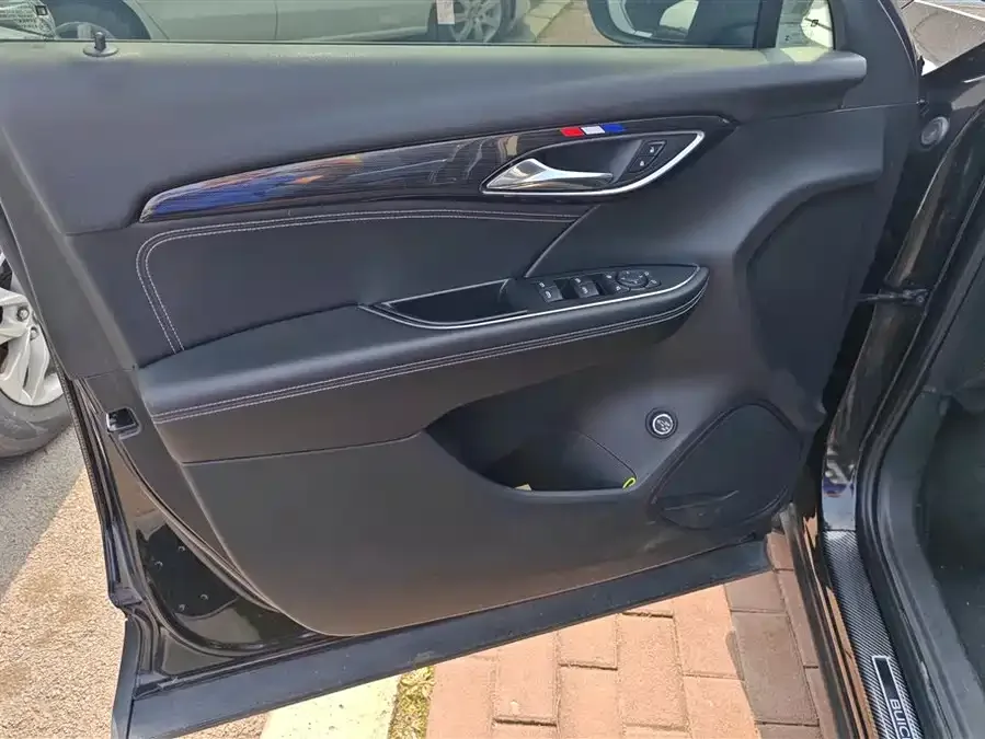 Buick Envision Plus Envision Plus 2023 Envision Plus 652T Five-seat Luxury Model 2023 — миниатюра 4