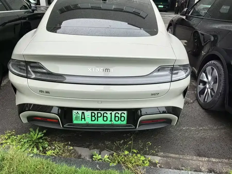 Xiaomi SU7 Xiaomi SU7 2024 rear-wheel drive long-range smart driving version 2025 — миниатюра 4