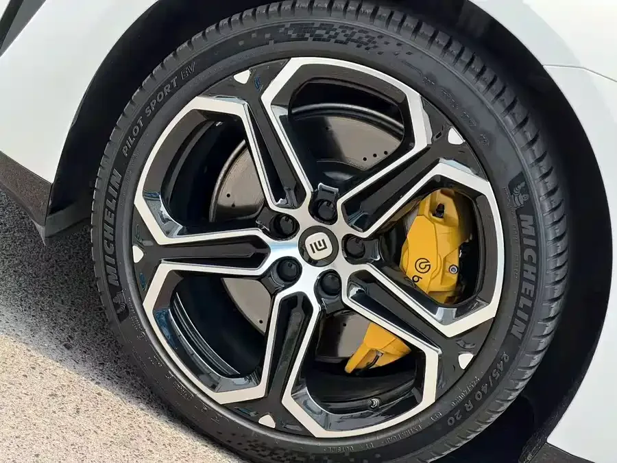 Xiaomi SU7 Xiaomi SU7 2024 rear-wheel drive long-range smart driving version 2025 — миниатюра 3