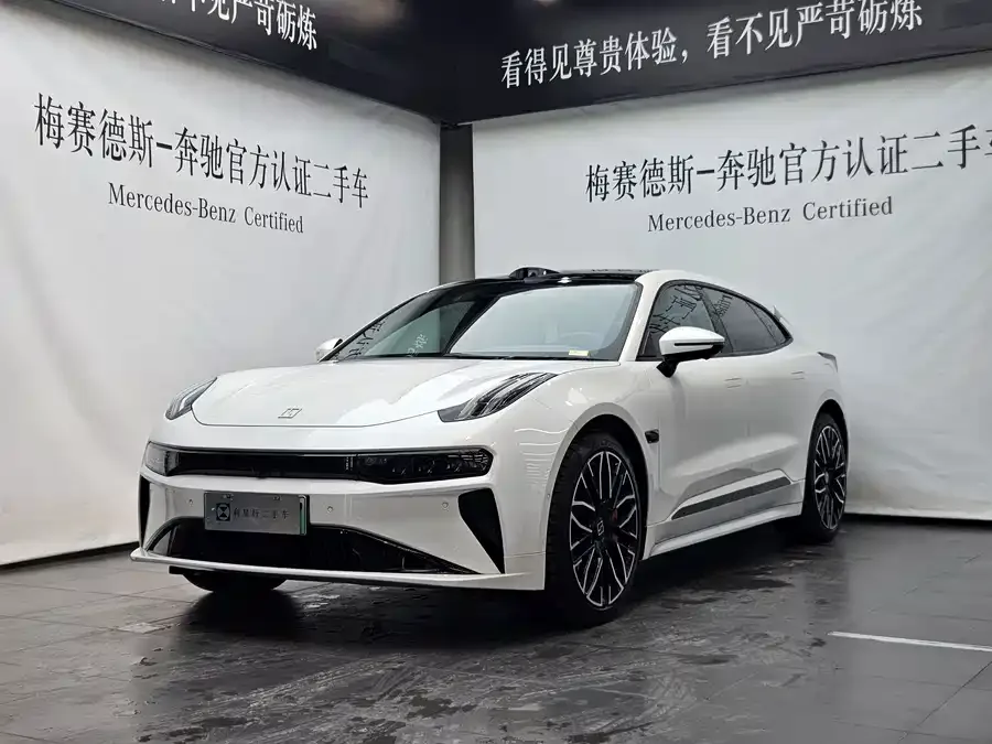 Zeekr 001 2025