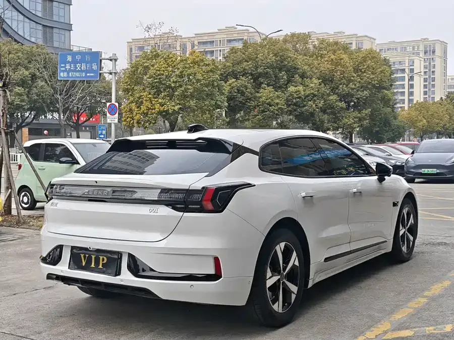 Zeekr 001 Zeekr 001 2022 Ultra-Long-Range Single-Motor WE Edition 2022 — миниатюра 4