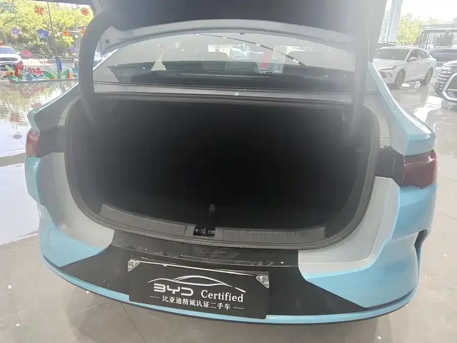 BYD Qin L Qin L 2025 EV 545KM Beyond Edition 2025 — миниатюра 5