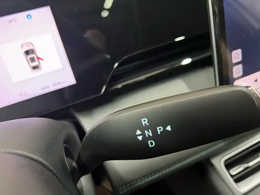 BYD Qin L Qin L 2025 EV 545KM Beyond Edition 2025 — миниатюра 4