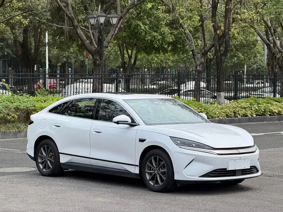 BYD Qin L Qin L 2025 EV 545KM Beyond Edition 2025 — миниатюра 5