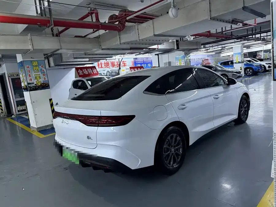BYD Qin L Qin L 2024 DM-i 80KM Leading Edition 2025 — миниатюра 3