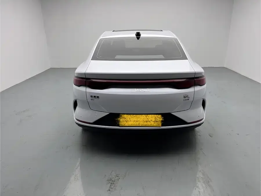 BYD Qin L Qin L 2025 EV 470KM Leading Edition 2025 — миниатюра 2