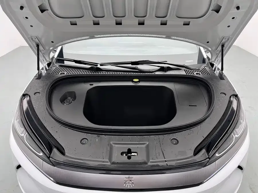 BYD Qin L Qin L 2025 EV 470KM Leading Edition 2025 — миниатюра 3
