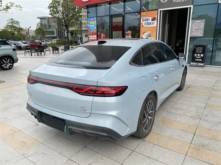 BYD Qin L Qin L 2025 DM-i Intelligent Driving Edition 80KM Beyond Edition 2025 — миниатюра 3