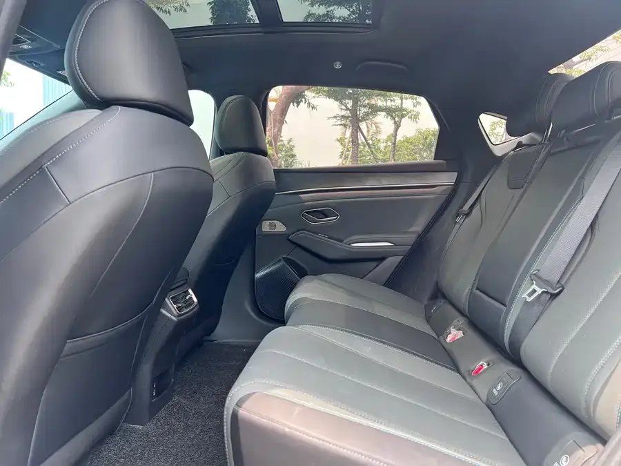 BYD Qin L Qin L 2024 DM-i 120KM Beyond Edition 2025 — миниатюра 3
