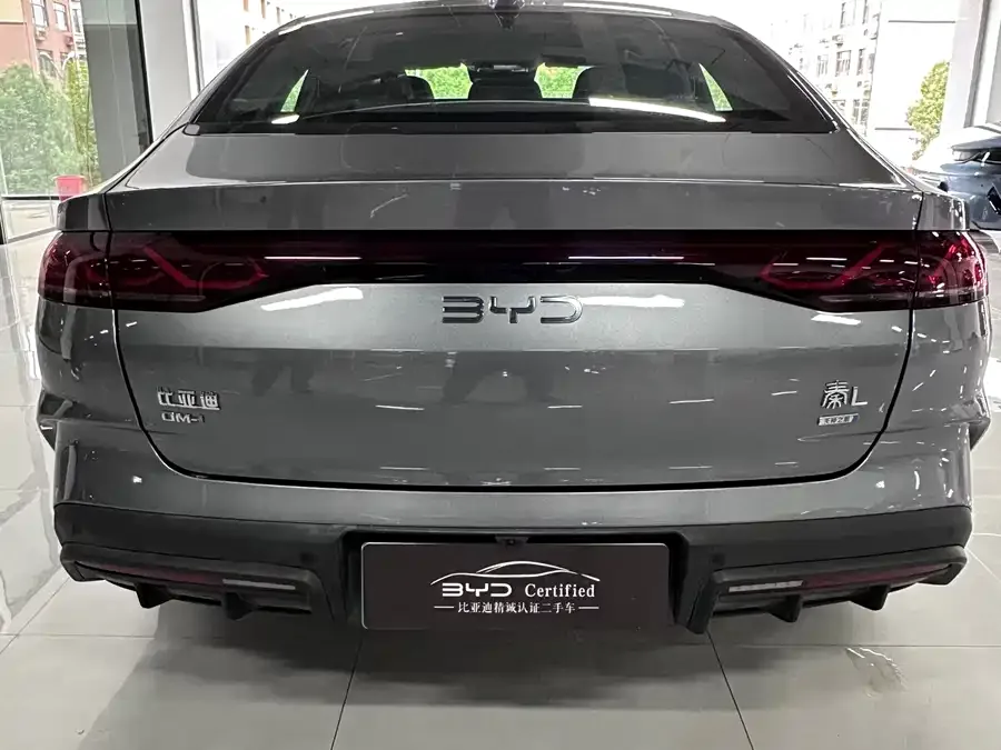 BYD Qin L Qin L 2025 DM-i Intelligent Driving Edition 120KM Beyond Edition 2025 — миниатюра 3