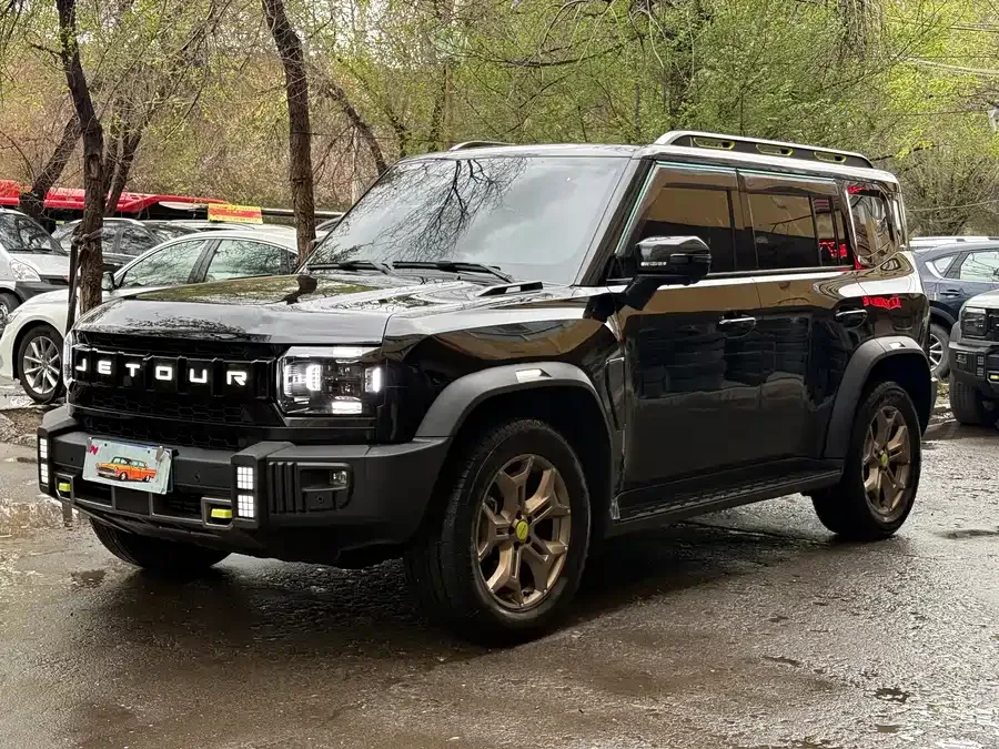 Jetour traveler Jetour Traveler 2023 2.0T 4WD Conquest 2023 — фото 1, купить с доставкой в Москву