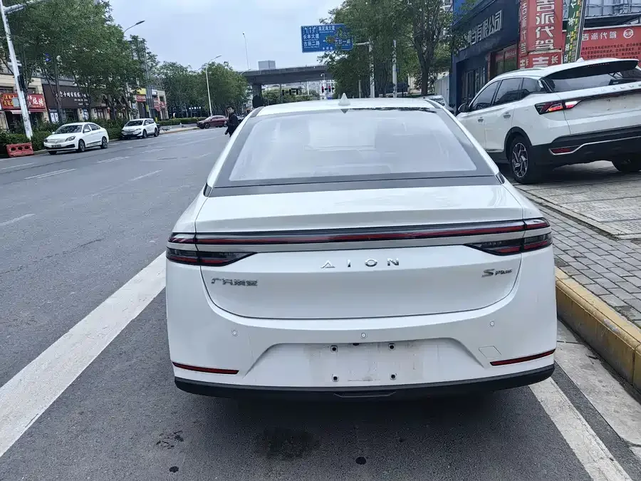 AION AION S Plus AION S Plus 2025 Travel Edition 52.998kWh 2025 — миниатюра 2