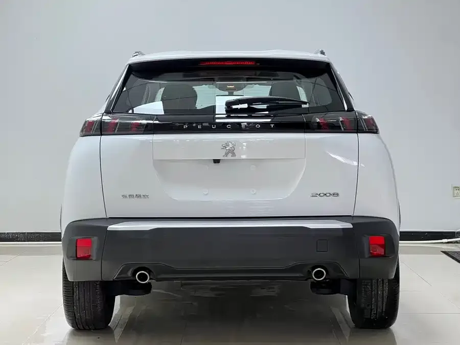 Peugeot 2008 Peugeot 2008 2022 230THP THE ONE 2023 — миниатюра 2