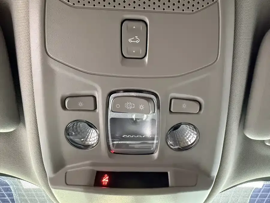 Peugeot 2008 Peugeot 2008 2022 230THP THE ONE 2022 — миниатюра 4