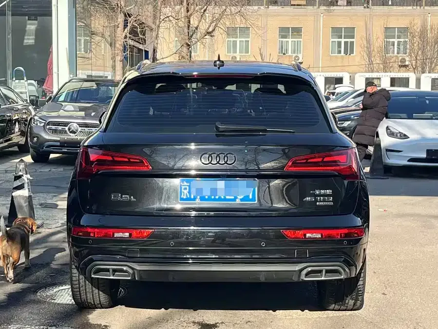 Audi Q5L 2022 facelift 45T luxury and dynamic model 2022 — миниатюра 2