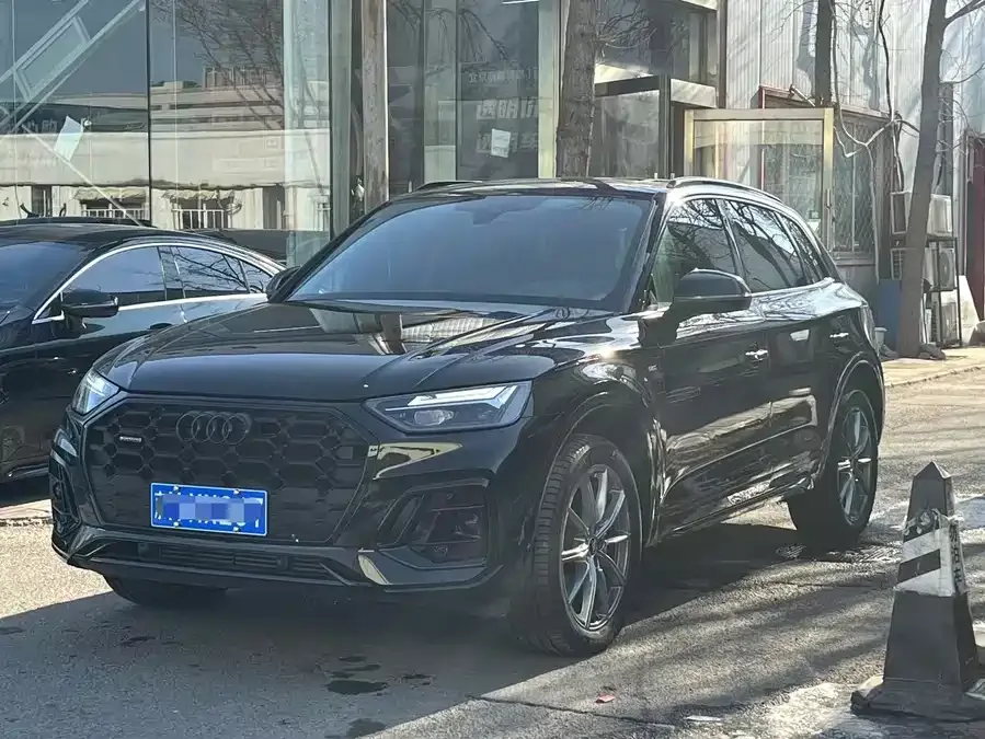 Audi Q5L 2022 facelift 45T luxury and dynamic model 2022 — фото 1, купить с доставкой в Москву