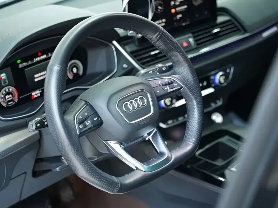 Audi Q5L 2022 facelift 40T luxury and dynamic model 2022 — миниатюра 4
