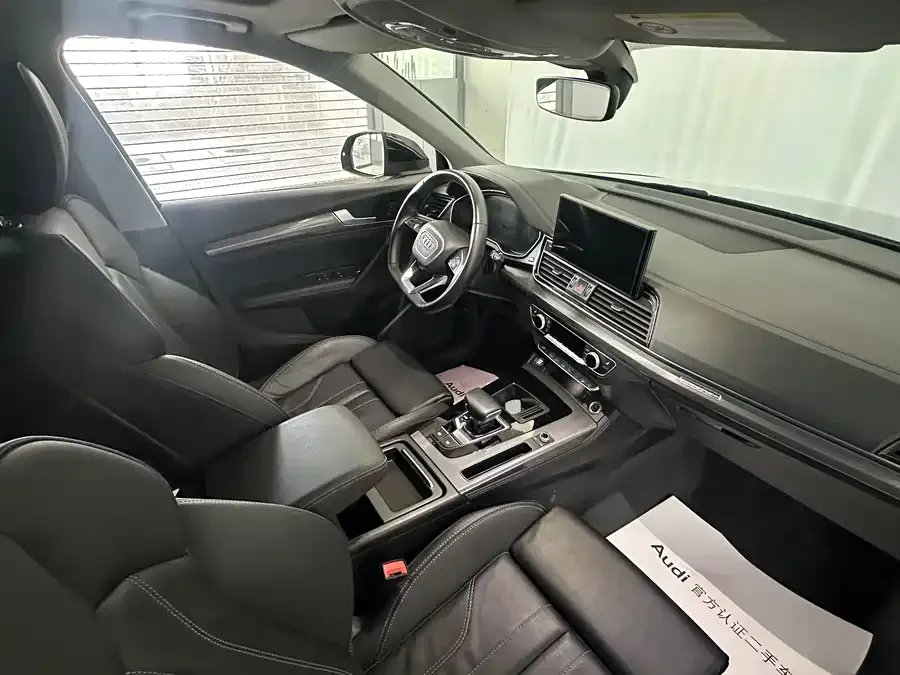 Audi Q5L 2022 facelift 40T luxury and dynamic model 2022 — миниатюра 4