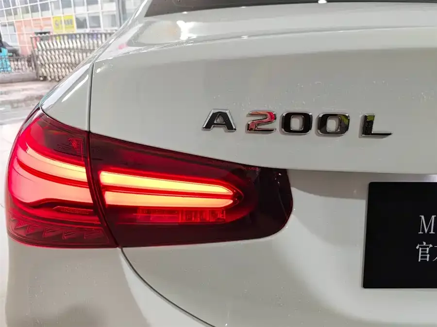 Mercedes-Benz Class A Mercedes-Benz A-Class 2024 A 200 L Fashion Edition 2024 — миниатюра 4