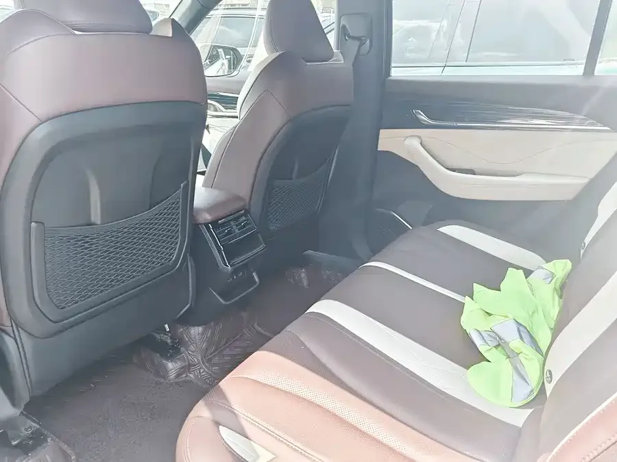 Geely Monjaro Xingyue L 2021 2.0TD DCT EVO 2WD flagship model 2023 — миниатюра 4