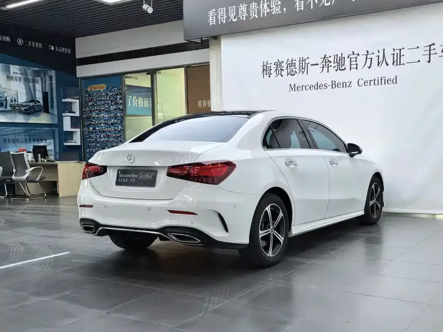 Mercedes-Benz Class A Mercedes-Benz A-Class 2023 A 200 L Fashion Edition 2023 — миниатюра 2
