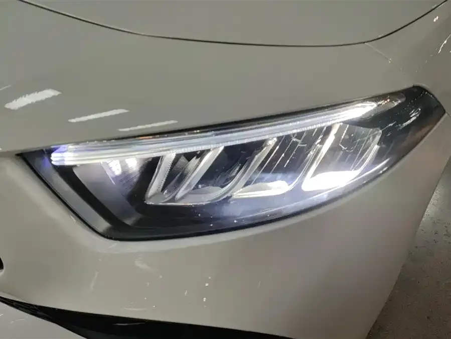 Mercedes-Benz Class A Mercedes-Benz A-Class 2024 A 180 L 2024 — миниатюра 2