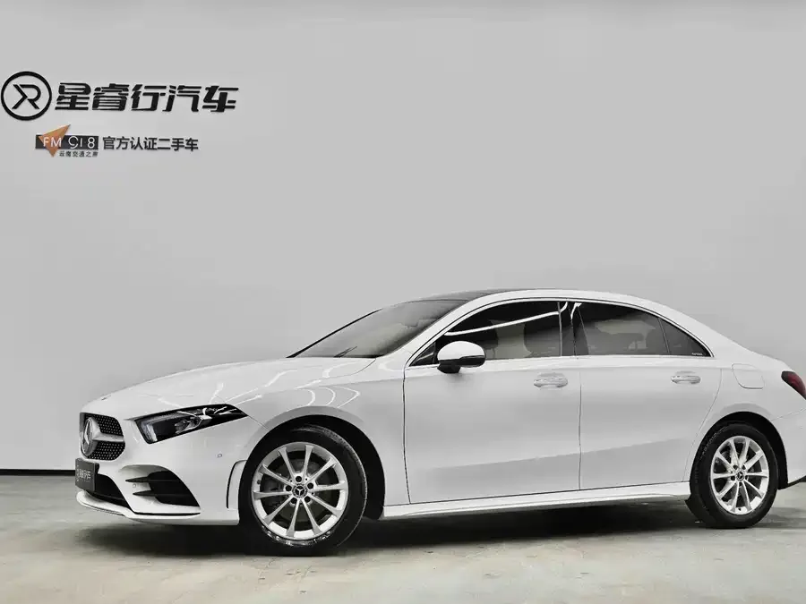 Mercedes-Benz Class A Mercedes-Benz A-Class 2022 A 200 L Sports Sedan Fashion Edition 2022 — фото 1, купить с доставкой в Москву
