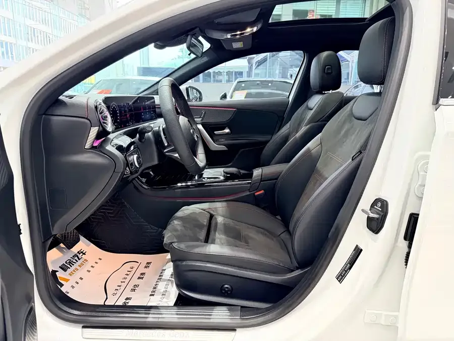 Mercedes-Benz Class A Mercedes-Benz A-Class 2023 A 200 L Fashion Edition 2023 — миниатюра 2