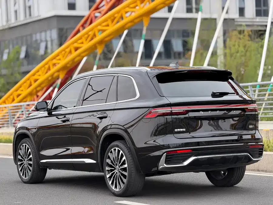 Geely Monjaro Xingyue L 2025 Dongfangyao 2.0TD Automatic Star-gazing Edition 2025 — миниатюра 3