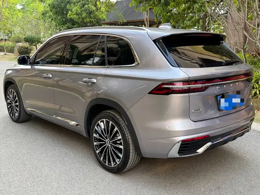 Geely Monjaro Xingyue L 2025 Dongfang Yao 2.0TD Automatic Current Edition 2026 — миниатюра 3