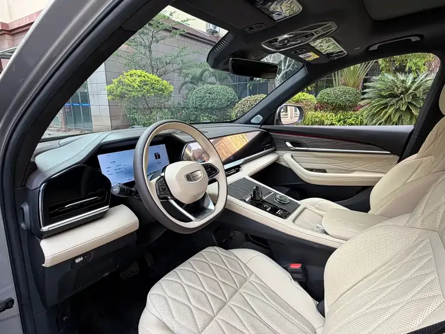 Geely Monjaro Xingyue L 2025 Dongfang Yao 2.0TD Automatic Current Edition 2026 — миниатюра 4