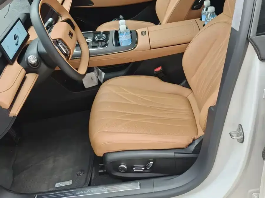 Geely Galaxy Star 8 Galaxy Star 8 2025 130km EM-P Starship Edition 2025 — миниатюра 4