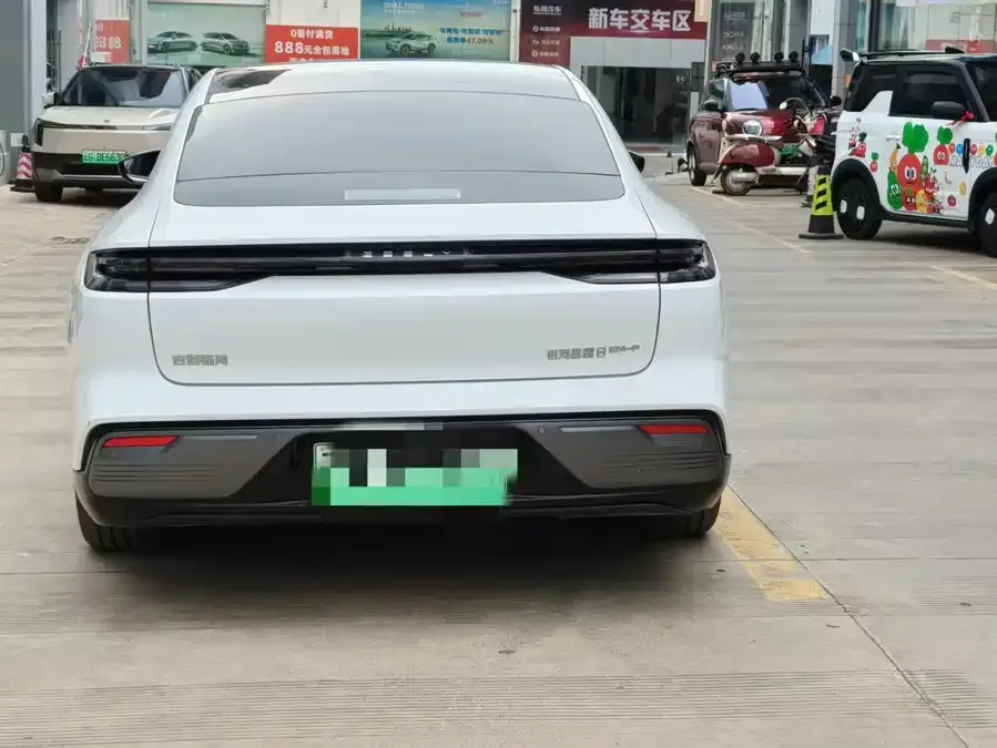 Geely Galaxy Star 8 Galaxy Star 8 2025 130km EM-P Starship Edition 2025 — миниатюра 5