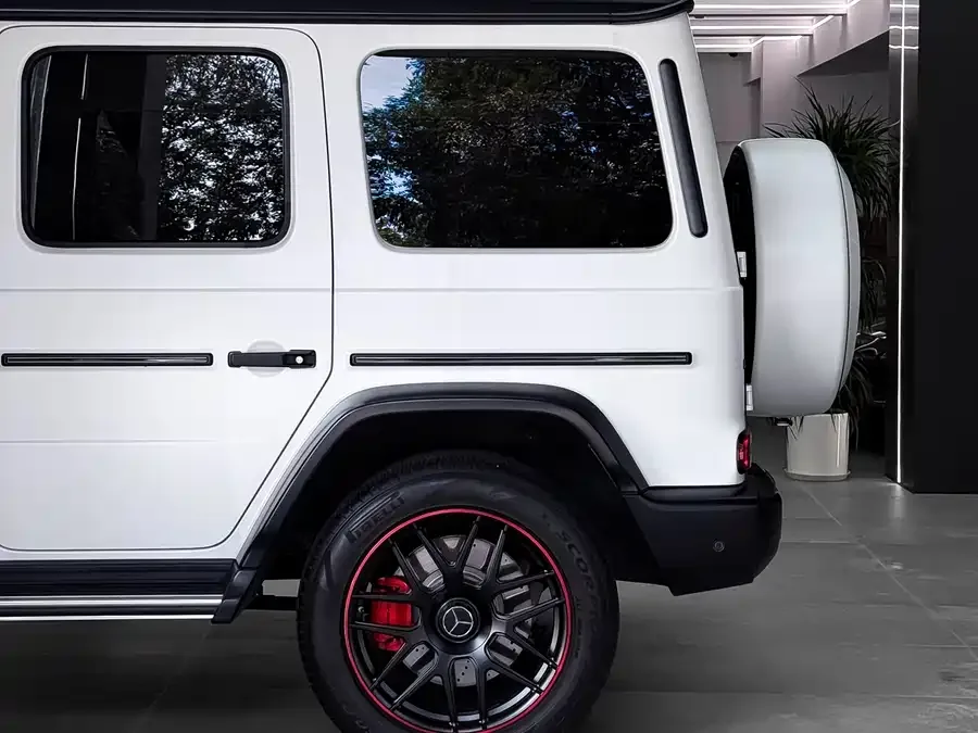 Mercedes-Benz G-rated Mercedes-Benz G-Class 2024 G 500 Collectors Edition 2023 — миниатюра 3