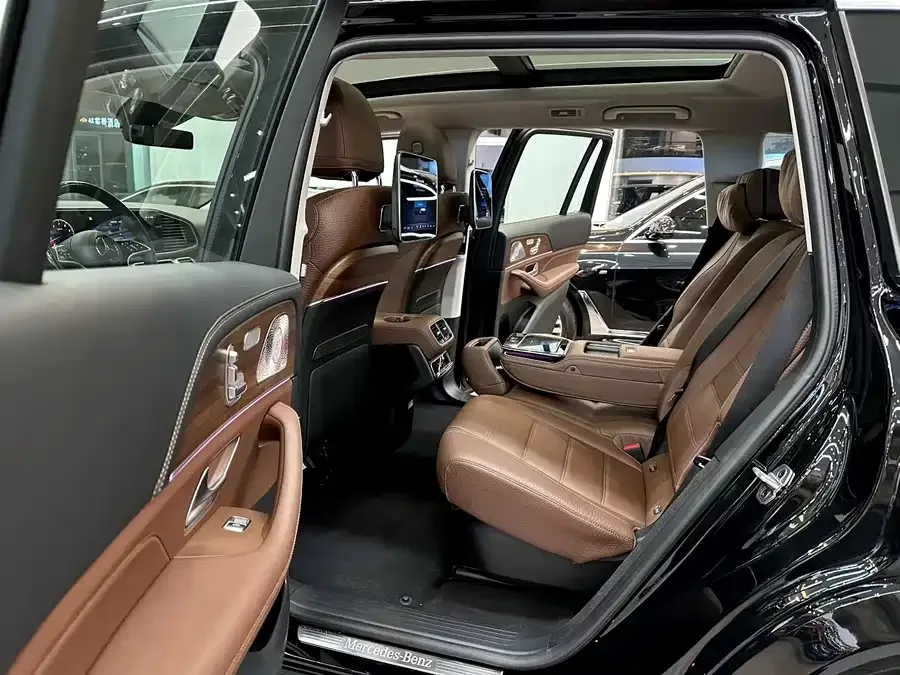 Mercedes-Benz GLS Mercedes-Benz GLS 2024 GLS 450 4MATIC luxury model 2024 — миниатюра 5