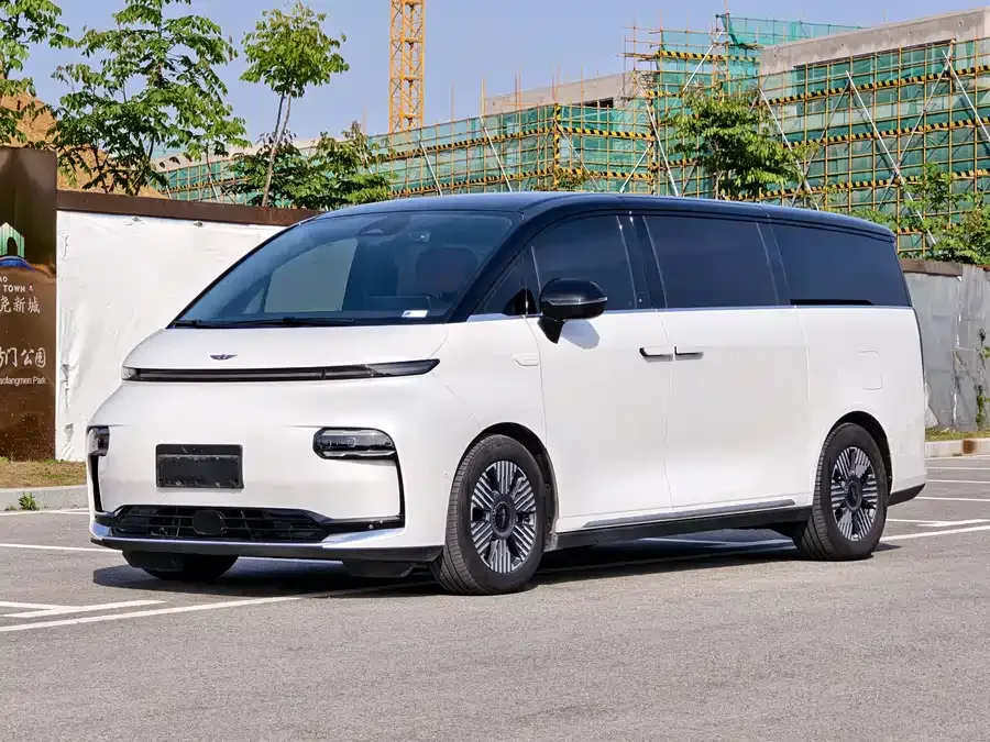 Geely Yizhen L380 2024