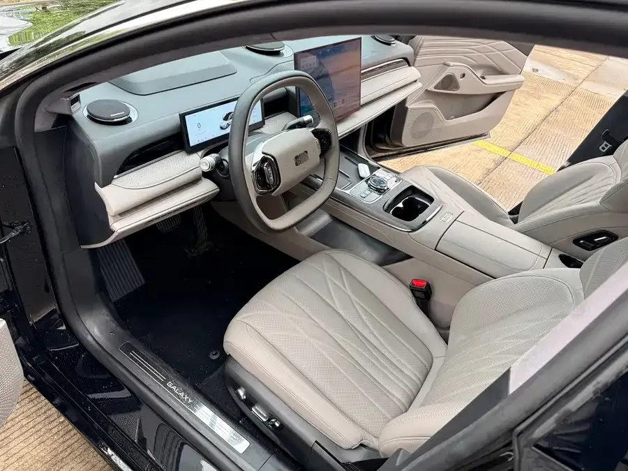 Geely Galaxy Star 8 Galaxy Star 8 2025 130km EM-P Starship Edition 2025 — миниатюра 5
