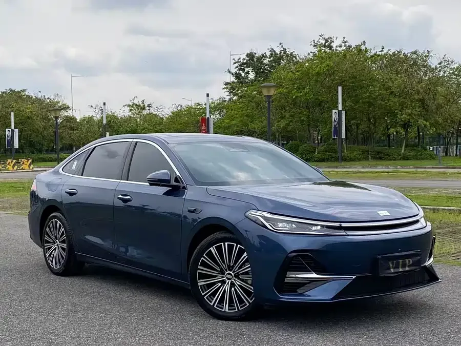 Geely Galaxy A7 Galaxy A7 2025 EM-i 150km Starship Edition 2025 — миниатюра 3