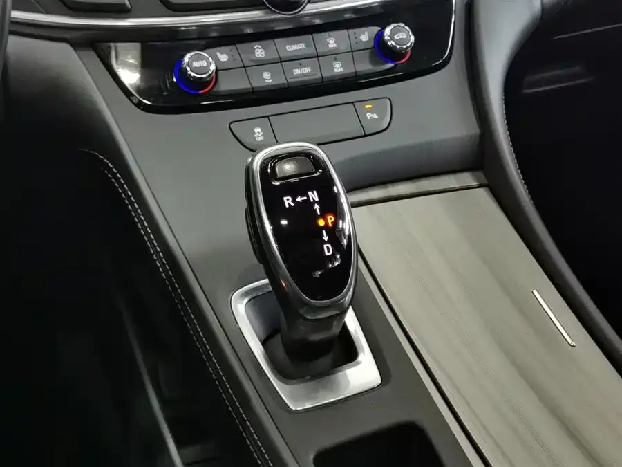 Buick LaCrosse LaCrosse 2022 552T Luxury 2022 — миниатюра 4