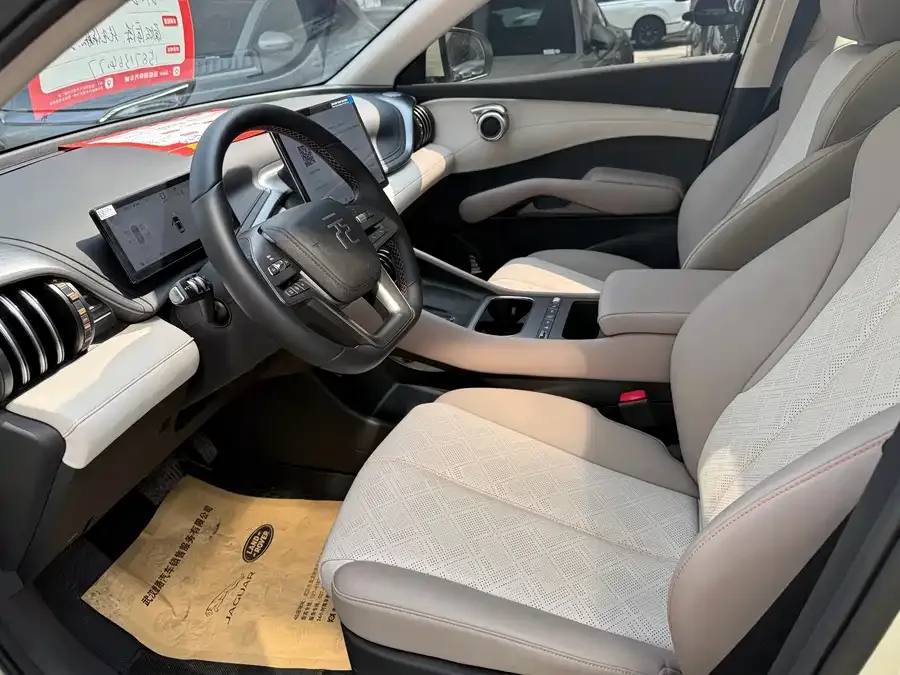 BYD Yuan PLUS Yuan PLUS 2025 Smart Driving Edition 510KM Beyond Edition 2025 — миниатюра 4