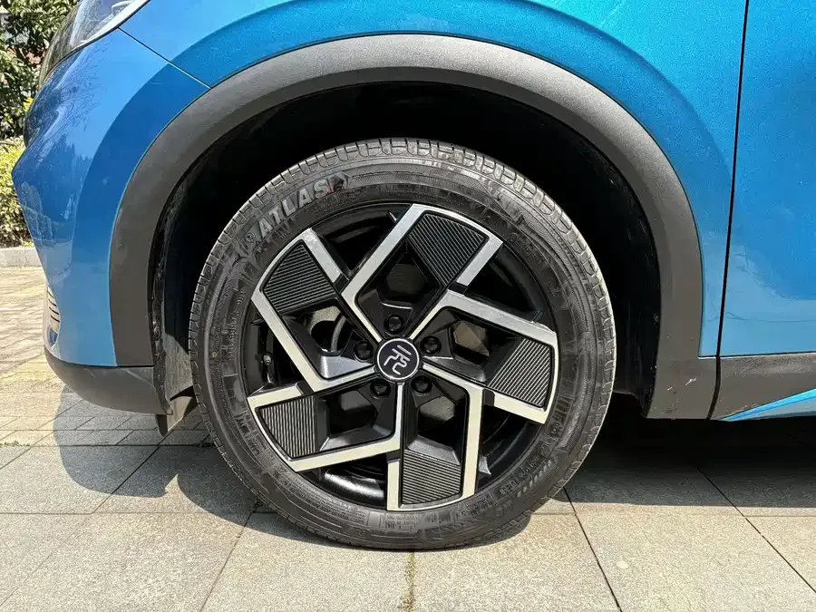 BYD Yuan Plus Yuan PLUS 2022 510KM Flagship PLUS 2022 — миниатюра 2