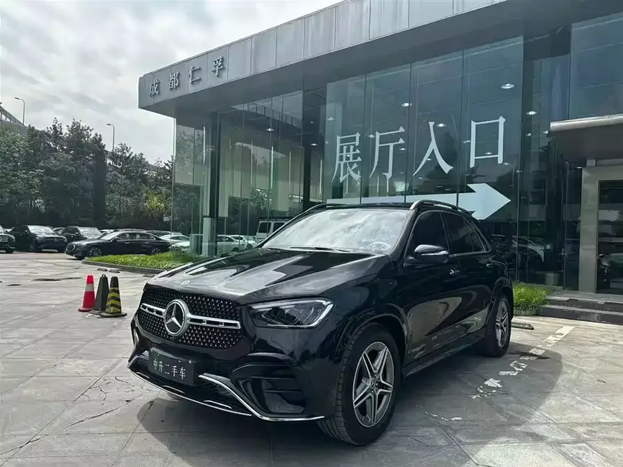 Mercedes-Benz GLE Mercedes-Benz GLE 2025 GLE 450 4MATIC Fashion Edition 2025 — миниатюра 2