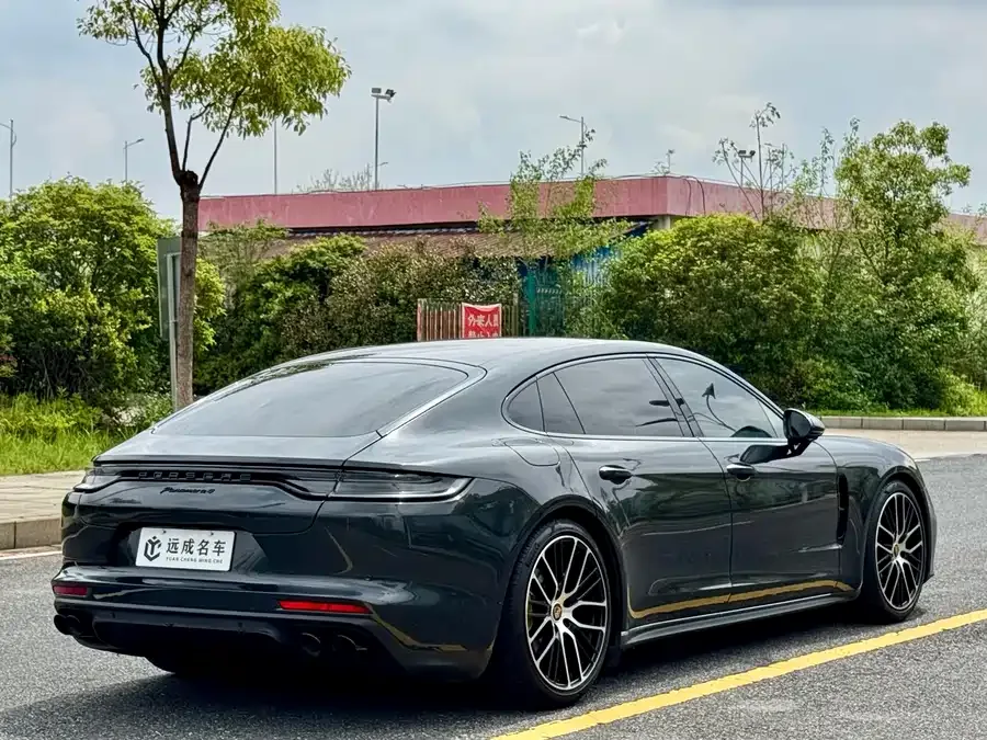 Porsche Panamera Panamera 2023 Panamera Executive Extended Platinum Edition 2.9T 2024 — миниатюра 2