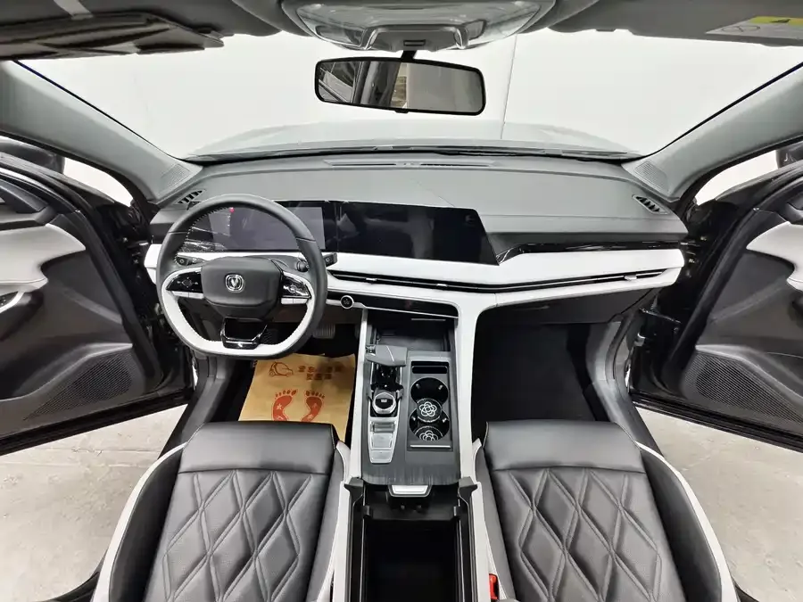 Changan CS75PLUS Changan CS75PLUS 2023 Third Generation 2.0T Automatic Premium Edition 2023 — миниатюра 3